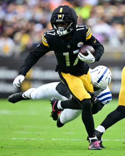 Rodgers a chemistry teacher for Steelers now